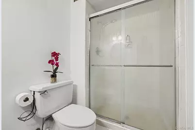 500 High Point Drive #810, Hartsdale, NY 10530 - Photo 25