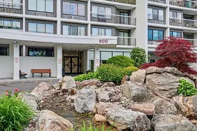 500 High Point Drive #810, Hartsdale, NY 10530 - Photo 3