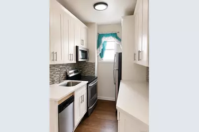 3216 Seymour Avenue #2, Bronx, NY 10469 - Photo 5