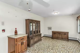 22 Beach Ave, Copiague, NY 11726 - Photo 7