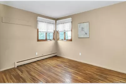 22 Beach Avenue, Copiague, NY 11726 - Photo 13