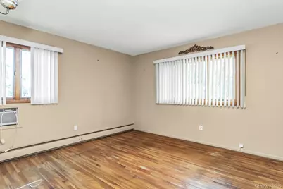 22 Beach Avenue, Copiague, NY 11726 - Photo 11