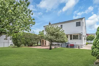 22 Beach Avenue, Copiague, NY 11726 - Photo 31