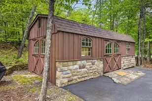 1 Stone Arch Manor Rd, Rock Tavern, NY 12575 - Photo 37
