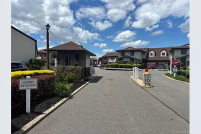 156 W Cambridge Drive E #156, Copiague, NY 11726 - Photo 45