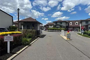 156 W Cambridge Dr E, Copiague, NY 11726 - Photo 45