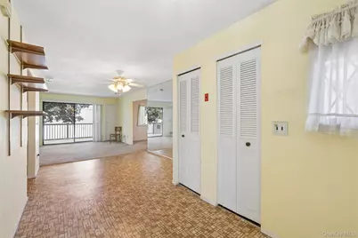 156 W Cambridge Drive E #156, Copiague, NY 11726 - Photo 11