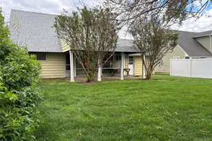 18 Polo Ln, Westbury, NY 11590 - Photo 5