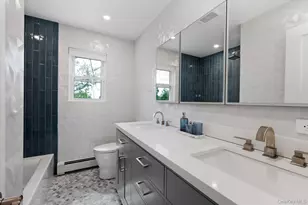10 Jeremy Ave, Plainview, NY 11803 - Photo 15