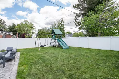 10 Jeremy Avenue, Plainview, NY 11803 - Photo 27