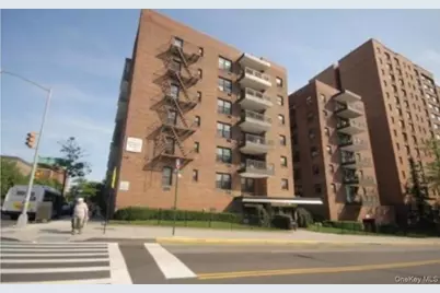 13870 Elder Avenue #7th floor, Flushing, NY 11355 - Photo 1