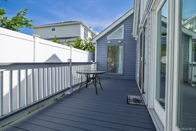 33 Bath Street, Long Beach, NY 11561 - Photo 25