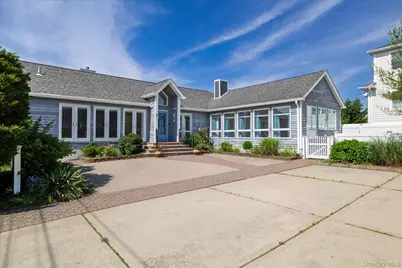 33 Bath Street, Long Beach, NY 11561 - Photo 17