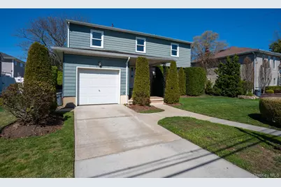 2386 Hampton Avenue, Seaford, NY 11783 - Photo 1
