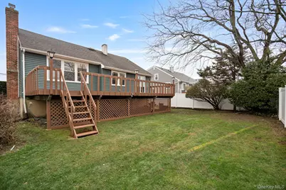 2386 Hampton Avenue, Seaford, NY 11783 - Photo 35