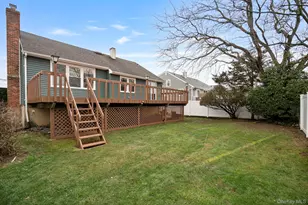 2386 Hampton Ave, Seaford, NY 11783 - Photo 35