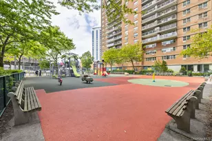 2942 W 5th St, Brooklyn, NY 11224 - Photo 21