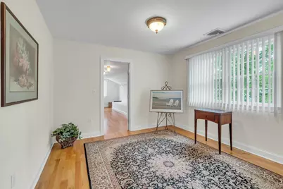 25 Middlesex Avenue, Oakdale, NY 11769 - Photo 25