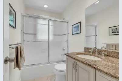 25 Middlesex Avenue, Oakdale, NY 11769 - Photo 27