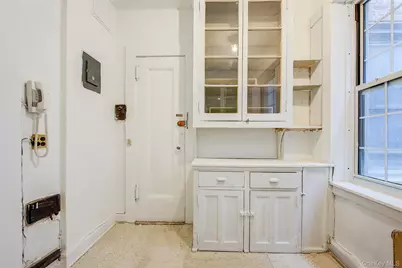 6 Burns Street #211, Forest Hills, NY 11375 - Photo 9