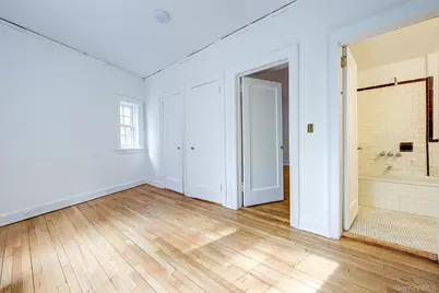 6 Burns Street #211, Forest Hills, NY 11375 - Photo 17