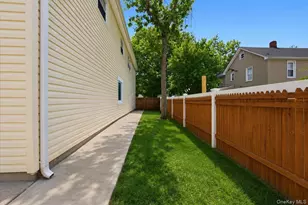 380 Sheridan St, Westbury, NY 11590 - Photo 31