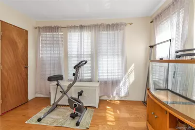 21208 Murdock Avenue, Queens Village, NY 11429 - Photo 5