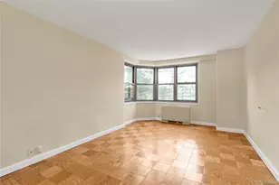 70-25 Yellowstone Blvd, Forest Hills, NY 11375 - Photo 9