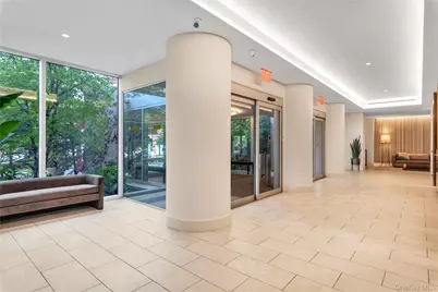 70-25 Yellowstone Boulevard #2 N, Forest Hills, NY 11375 - Photo 15