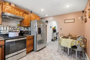 10 Francisco Ave, Central Islip, NY 11722 - Photo 9