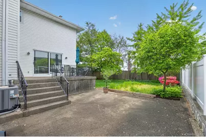 68B Graywood, Port Washington, NY 11050 - Photo 27