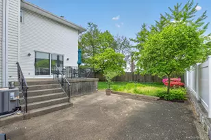 68B Graywood, Port Washington, NY 11050 - Photo 27