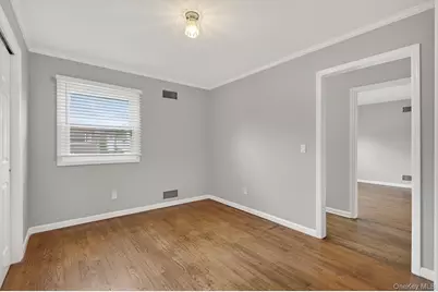 68B Graywood, Port Washington, NY 11050 - Photo 13