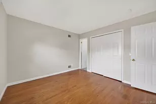 68B Graywood, Port Washington, NY 11050 - Photo 15