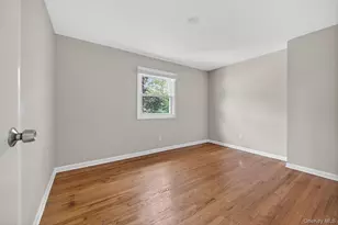68A Graywood Rd, Port Washington, NY 11050 - Photo 11