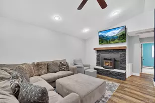 12 Ronnie Ln, Poughkeepsie, NY 12601 - Photo 7
