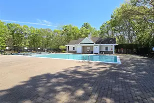 460 Old Town Rd, Port Jefferson Station, NY 11776 - Photo 13