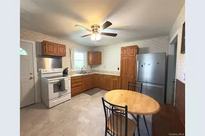 52 Holt Road, Hyde Park, NY 12538 - Photo 3
