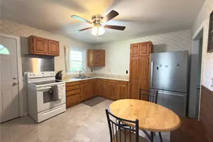 52 Holt Rd, Hyde Park, NY 12538 - Photo 3