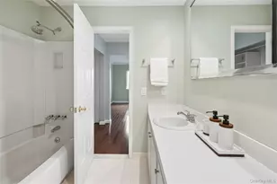 23 The Hamlet, Pelham, NY 10803 - Photo 17