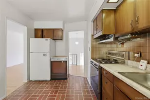 94 Babylon Ave, West Islip, NY 11795 - Photo 11