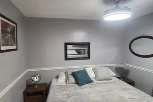 60-09 69th Pl, Maspeth, NY 11378 - Photo 11