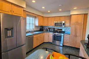 90-17 165th Ave, Howard Beach, NY 11414 - Photo 9