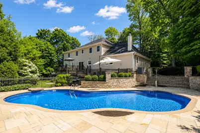 21 Hildreth Avenue, Huntington, NY 11743 - Photo 33