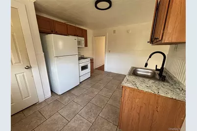 16 Mansion Street, Poughkeepsie, NY 12601 - Photo 5
