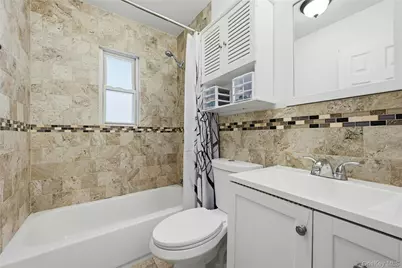 609 Montauk Highway, Oakdale, NY 11769 - Photo 9