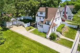 15 Maine Ave, Rockville Centre, NY 11570 - Photo 33
