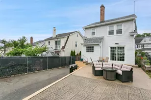 38 Emmett Terrace, New Rochelle, NY 10805 - Photo 27