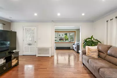 38 Emmett Terrace, New Rochelle, NY 10805 - Photo 15