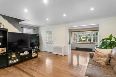 38 Emmett Terrace, New Rochelle, NY 10805 - Photo 11